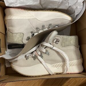 NWT Sorel boots size 6.5